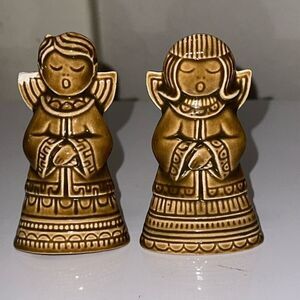 Vintage mid century golden tan set of boy & girl‎ singing ceramic angels